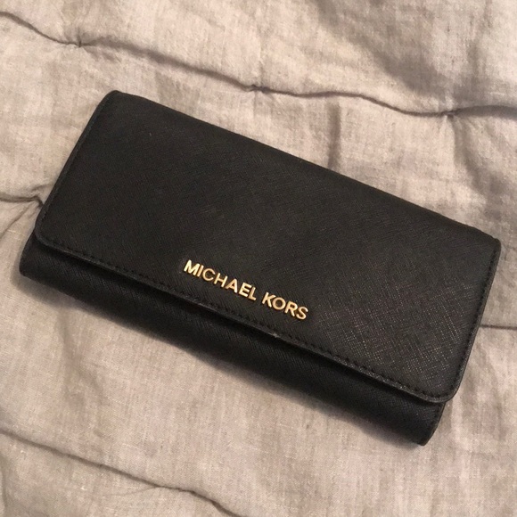 MICHAEL Michael Kors Handbags - Michael Kors wallet/side bag